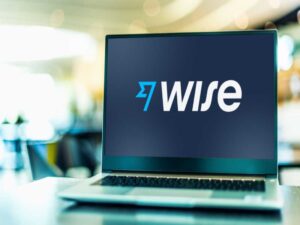 حساب Wise چیست و چگونه کار می‌کند؟