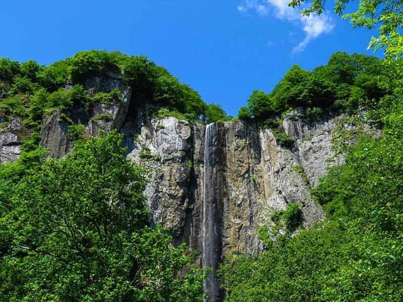 آبشار لاتون، بهترین مقصد در سفر به ایران